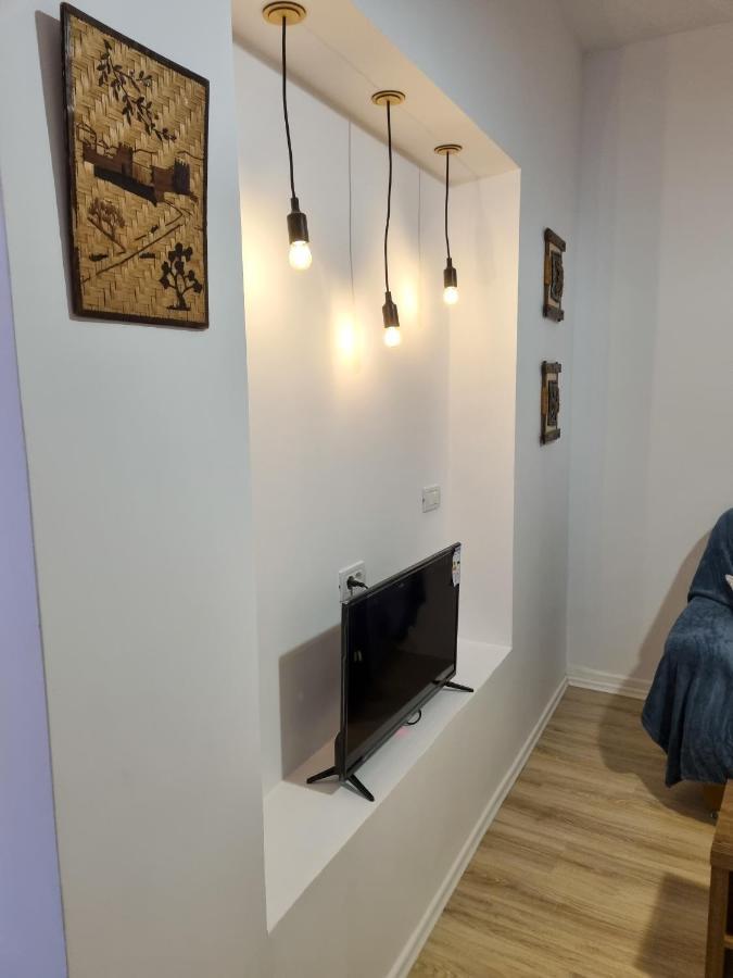 Cozy Apartment In City Center Tirana Exterior photo